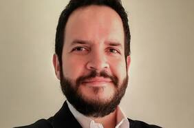 Felipe Melo Rivara asume como nuevo jefe de asesores de La Moneda tras renuncia de Miguel Crispi