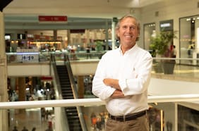 Histórico gerente general de MallPlaza dejará la firma luego de 35 años en la primera línea