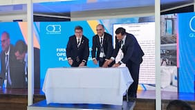 Gobierno firma CEOL con Quiborax para producir litio desde descartes mineros en Arica