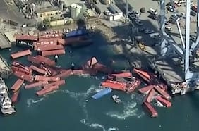 Más de 60 contenedores cayeron al mar en uno de los puertos más importantes de EE.UU