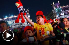 Más de 230 mil personas corearon los éxitos de 31 Minutos en el Zócalo de México
