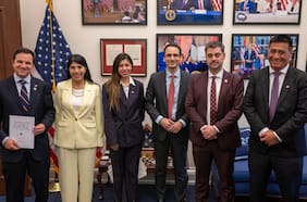 Con visitas a la NASA y a la Casa Blanca: ministra Lincolao y comitiva llevan a Washington el debate sobre ley marco de IA