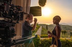 Rian Johnson quiere continuar realizando películas de Knives Out hasta que él y Daniel Craig se aburran