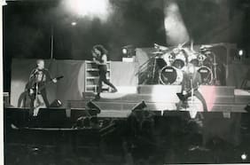 La trastienda secreta del debut de Metallica en Chile: un aluvión que casi lo suspende y una batalla campal en Ñuñoa