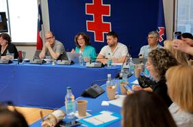 Democracia Cristiana descarta lista única con partidos oficialistas y presentará su propio candidato presidencial