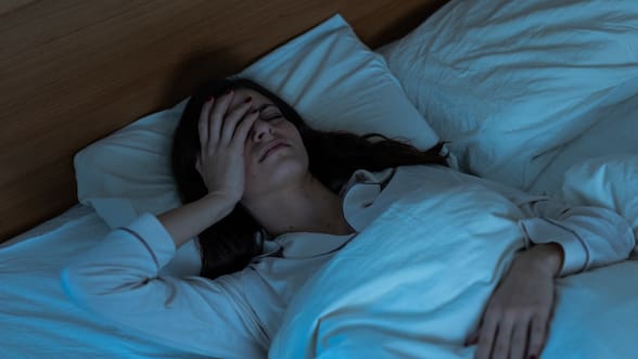 ¿No puedes dormir bien en las noches? Por qué deberías preocuparte de tu intestino