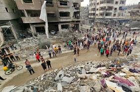 Palestinos demandan a Biden por no impedir el “genocidio en desarrollo” en Gaza mientras tasa de muertos llega a uno por cada 200 habitantes