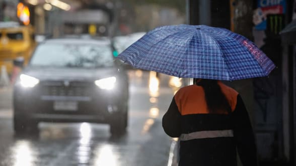 Anuncian cuatro nuevos sistemas frontales para esta semana: por dónde dejarán lluvia, según el tiempo