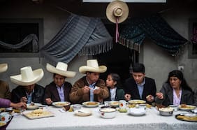 Presidenta de Perú asegura que el gobierno mexicano otorgó asilo a la familia de Pedro Castillo