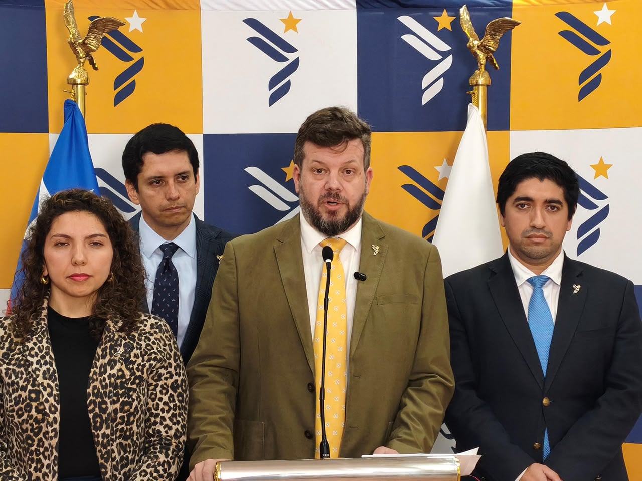Johannes Kaiser llama al gobierno y al oficialismo a no ser “poco amistosos” con propuestas del Partido Nacional Libertario
