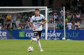 La brutal agresión a Benjamín Kuscevic de un compañero del Coritiba que lo sacó de la Roja