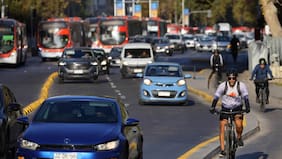 Ir al trabajo en bicicleta: la guía definitiva para pedalear de forma segura en Santiago