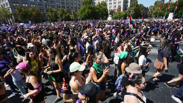 Coordinadora 8M convoca a marchas por el Día de la Mujer: lanza críticas al gobierno de Boric y advierte sobre la llegada de Kast