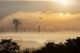 Si se cumplen todos los objetivos climáticos para 2030, el planeta se calentará 2,7 ℃ este siglo. Eso no está bien