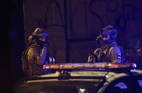 Operación Cancerbero: Gendarmería traslada a reos de alta peligrosidad desde Santiago a nueva cárcel de Talca