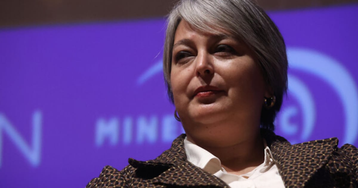 Jara reconoce errores en su campaña y tensiona al PC: ¿signo de fractura o ajuste estratégico?