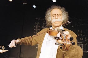 Nissim Sharim: “Mucha gente concede que hay que preocuparse de la actividad cultural como de la guinda del postre”