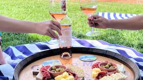 Vino e historia en Santiago: Viña Cousiño Macul abre una nueva temporada de “Tour Sunset”