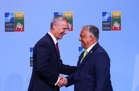 Primer ministro de Hungría dice a Stoltenberg que apoya el ingreso de Suecia a la OTAN