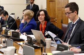 El débil escenario económico con que cerrará el 2024 y las expectativas que no repuntan para el 2025, según el Banco Central