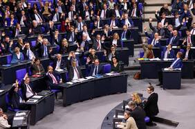 Parlamento alemán rechaza proyecto de la oposición que endurecía la política de inmigración
