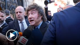 Milei insulta en vivo a varios periodistas en su arribo a España