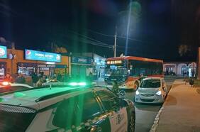 Asalto en Olmué termina en persecución policial y posterior colisión vehicular en Limache: hay dos detenidos