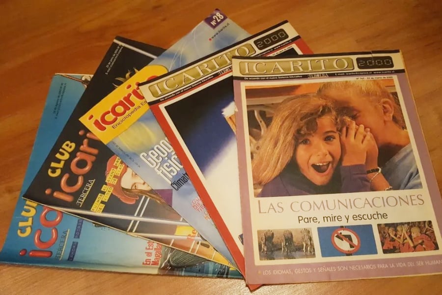 Antiguas ediciones de Icarito.