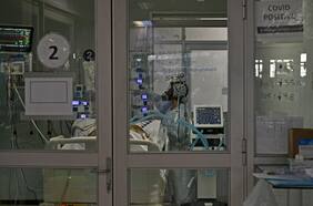 “Ola de lo pendiente” o pandemia 2.0: se despejan las UCI y pacientes sin Covid-19 dominan la hospitalización