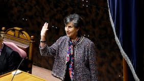 Exsenadora Isabel Allende visita Parlamento de Cataluña y su presidente la califica como una “persona excepcional”