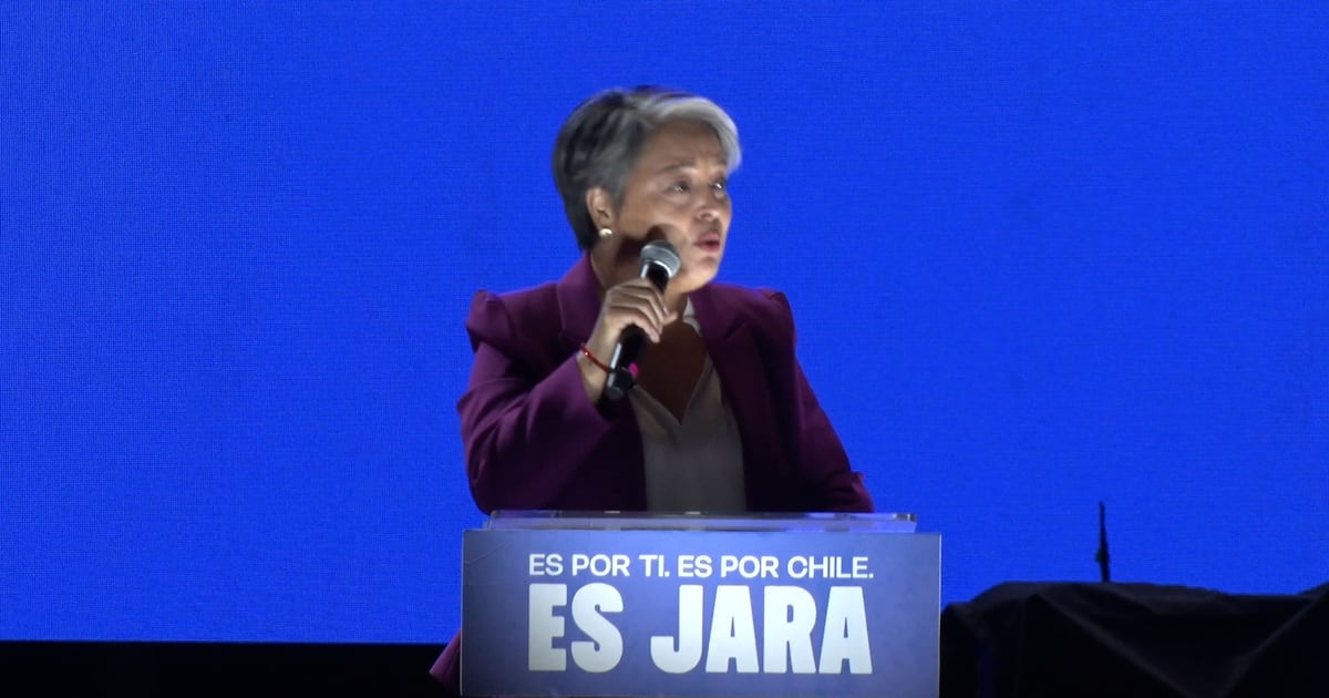 Jara acusa a Kast de evadir debates y apuesta a confrontación directa: un choque de estrategias en la recta final