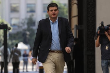 Alcalde de Zapallar sufre violento asalto al interior de su casa: se encuentra internado tras ser golpeado por delincuentes