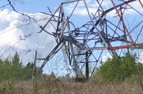 Gobierno confirma detonación de artefactos explosivos en caída de torre de alta tensión en Cañete