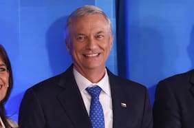 Kast defiende uso de cristal blindado y marca distancia de polémica por bots: “No le tengo miedo a nadie ni a nada”