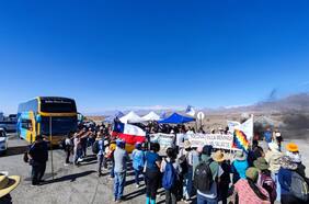SQM suspende operaciones en Salar de Atacama tras bloqueo de comunidades
