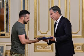 Zelensky asegura que Ucrania recupera más de mil kilómetros cuadrados de su territorio en una semana