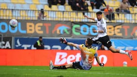 Festival de goles en Viña: Colo Colo se sobrepone a sus errores defensivos y sigue derecho rumbo al título