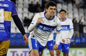 Crece la racha ganadora: la UC se impone a Everton y avanza a octavos de final de la Copa Chile