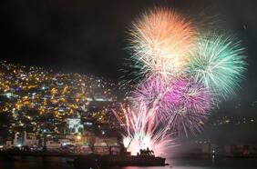 Dueño de empresa colombiana que lanzará los fuegos artificiales de Valparaíso: lo del año pasado “fue desastroso, porque es un show para la gente”