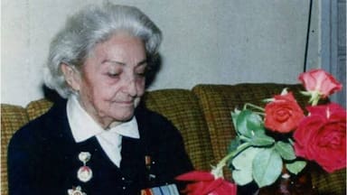 La historia de la espía del KGB que trabajó como niñera en Uruguay