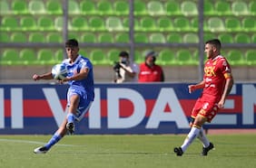 Bastián Tapia, canterano de la U: “Tengo que ser un jugador más maduro e ir tomando decisiones con más responsabilidad”