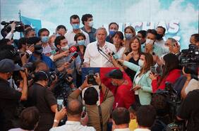 Partieron: La precoz pugna por el control de la derrotada derecha