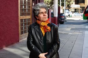 Lucy Oporto y el 18-O: “Hay en Chile un clima de descomposición y hasta de locura”