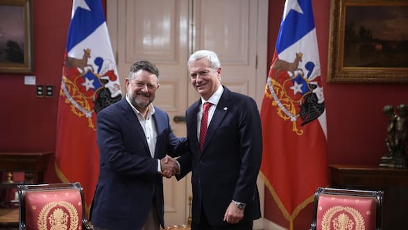 Cita entre Kast y Orrego genera desconcierto en republicanos tras fallida ofensiva del partido para destituir al gobernador