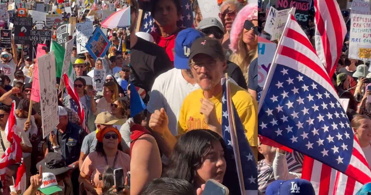 Captan a Pedro Pascal bailando cumbia durante las protestas del “No Kings” contra Donald Trump