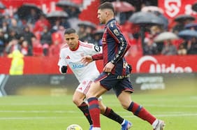 Las ganas de Alexis Sánchez no alcanzaron: el discreto Levante hunde al Sevilla y complica el futuro de Matías Almeyda