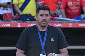 Córdova elogia a Vigouroux, remarca los errores de la Roja ante Portugal y analiza el recambio: “Nos dormimos 15 años”