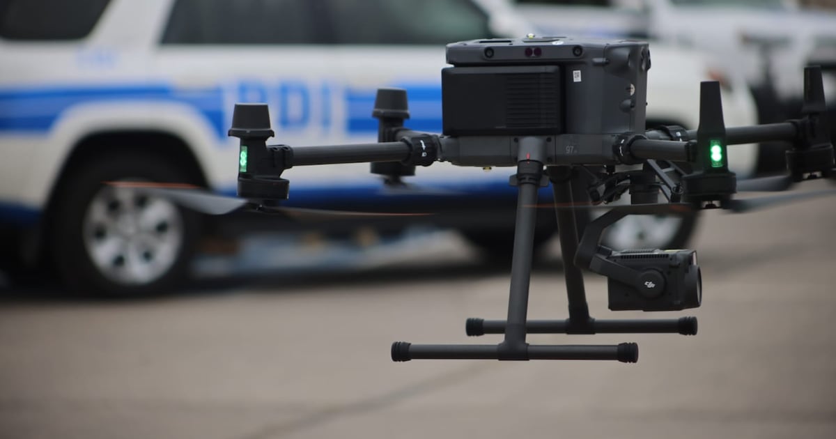 Entregan una veintena de drones de alta tecnología a la Policía de Investigaciones