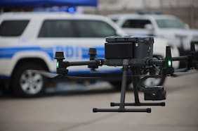 Entregan una veintena de drones de alta tecnología a la Policía de Investigaciones