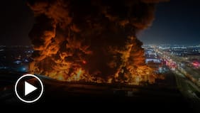 Los registros que dejó el enorme incendio que afectó a una industria química en Quilicura